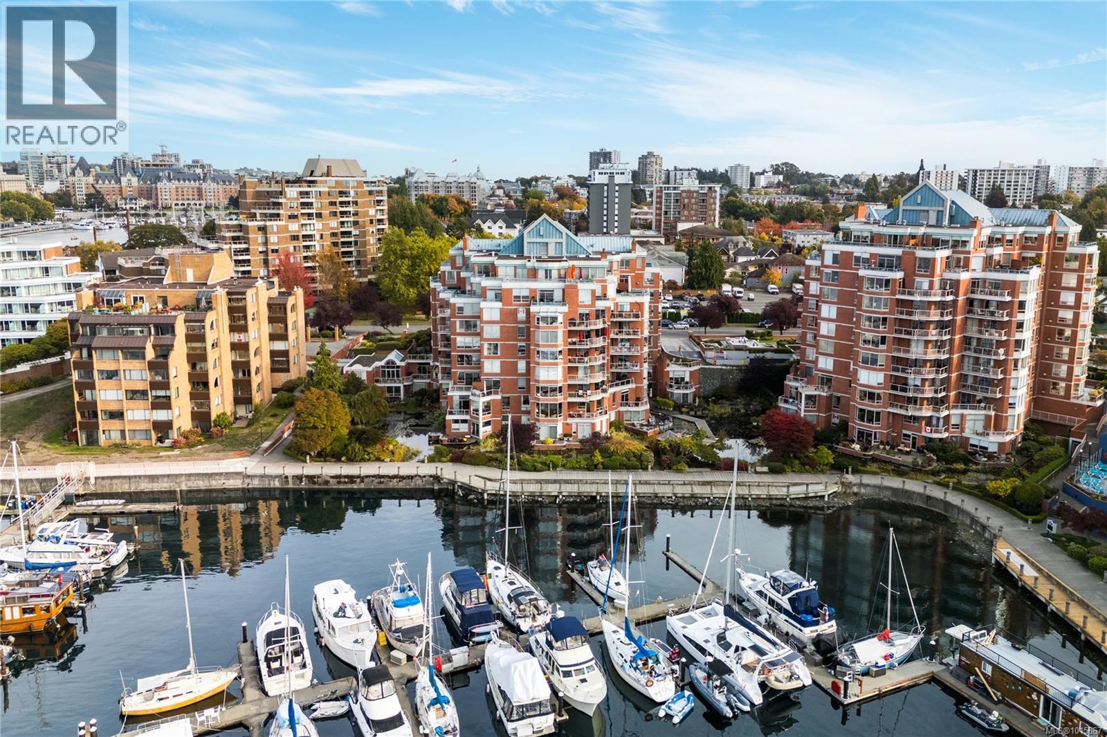 203 636 Montreal Street, Victoria