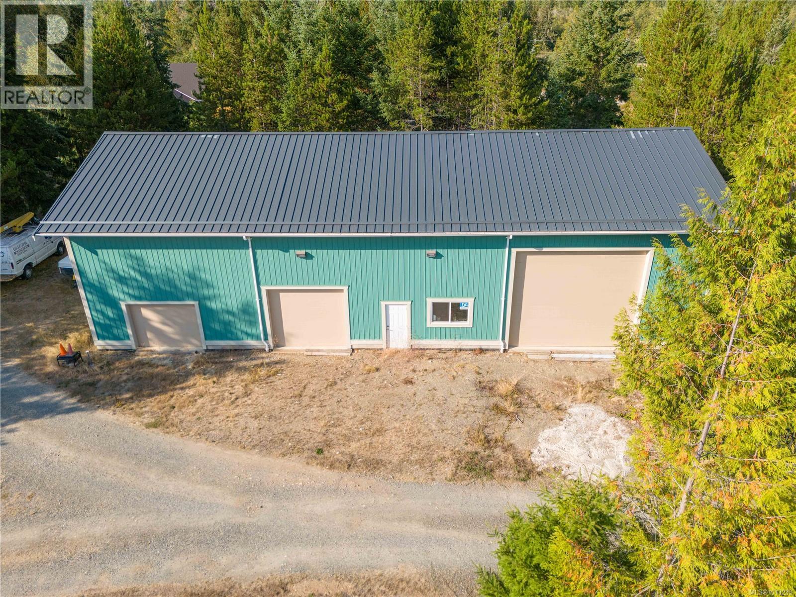 1209 Courtney Rd, Errington - Exteriors - Drone/Aerial View - Photo 2