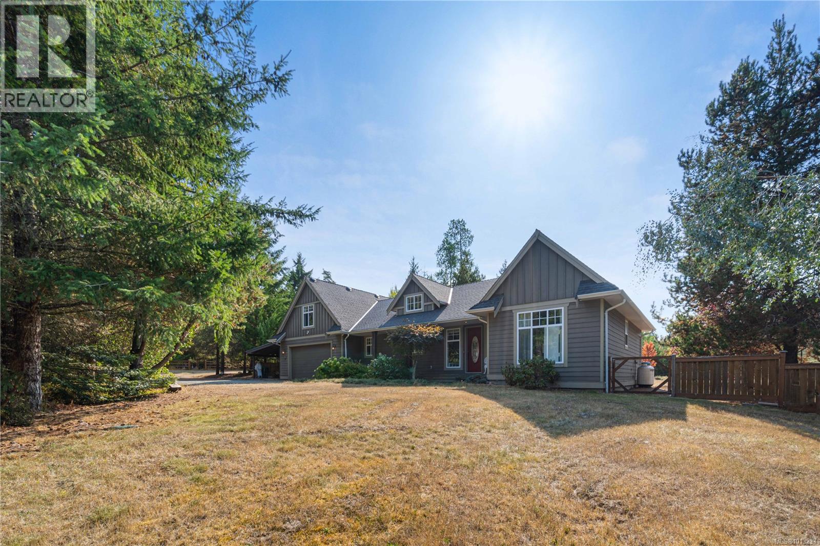 1209 Courtney Rd, Errington - Exteriors - Photo 10