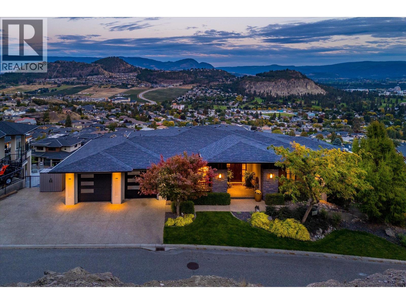 738 Highpointe Drive, Kelowna