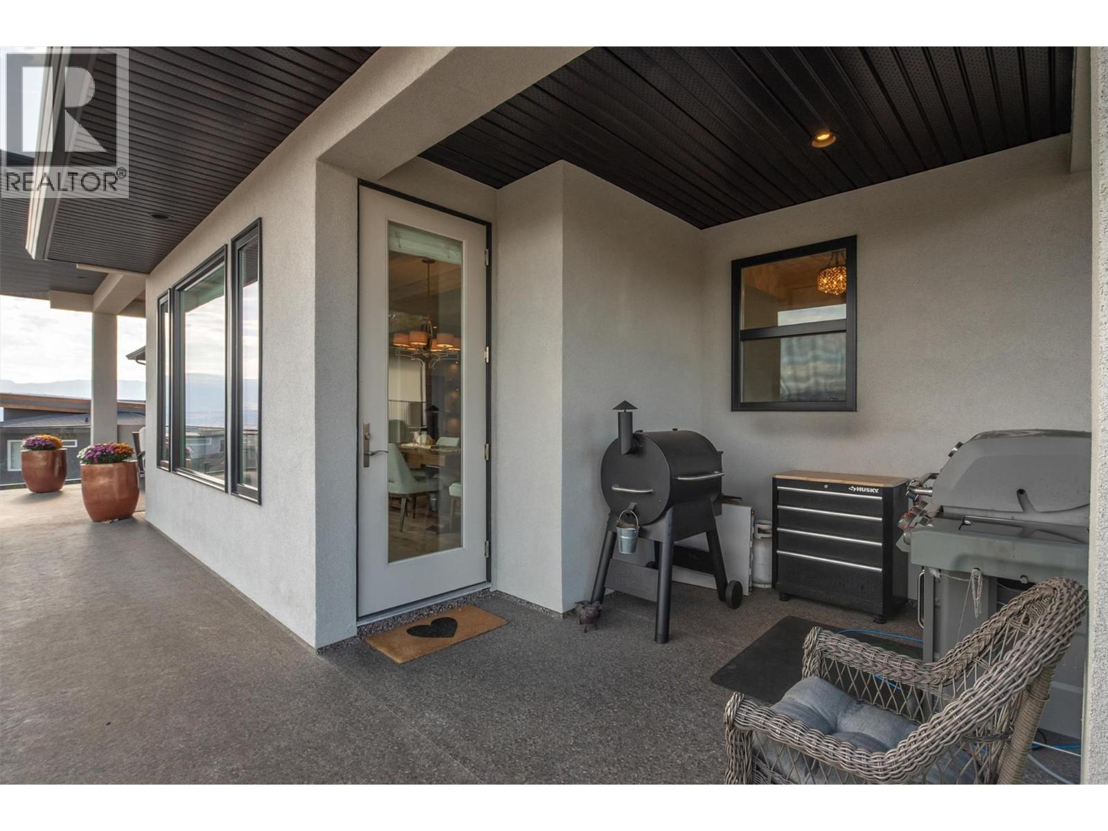  738 Highpointe Drive, Kelowna