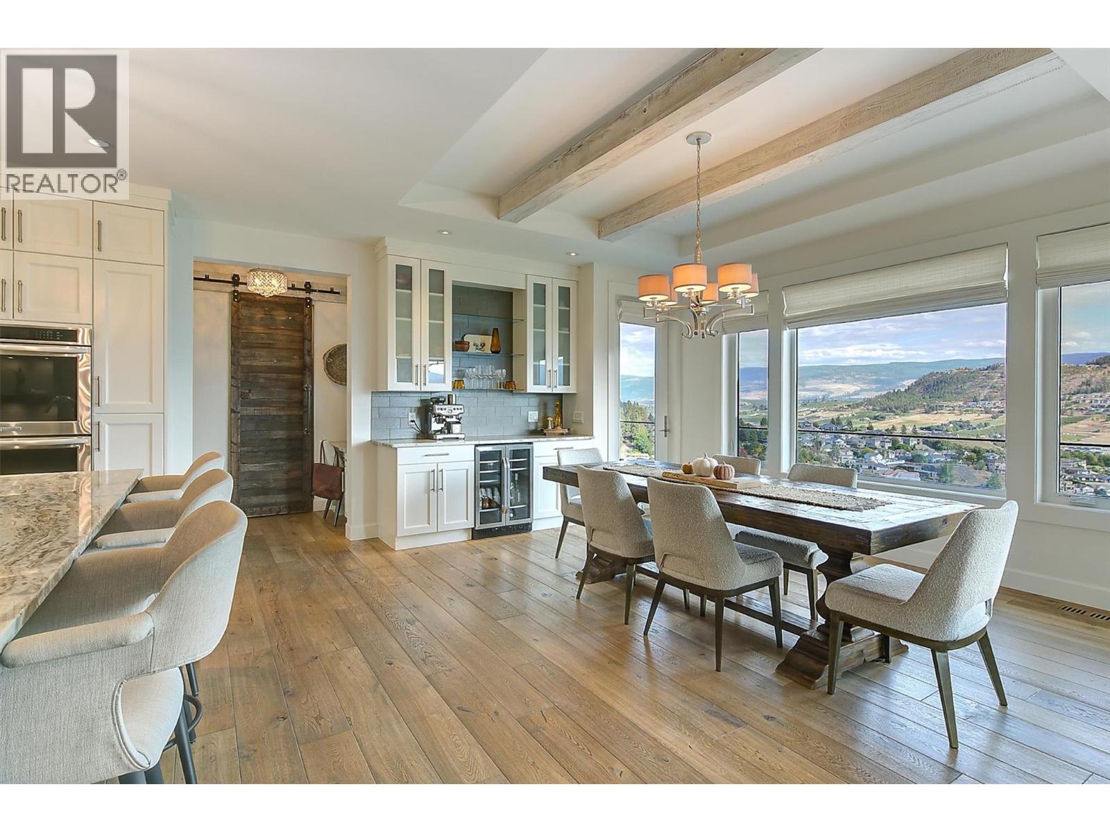  738 Highpointe Drive, Kelowna