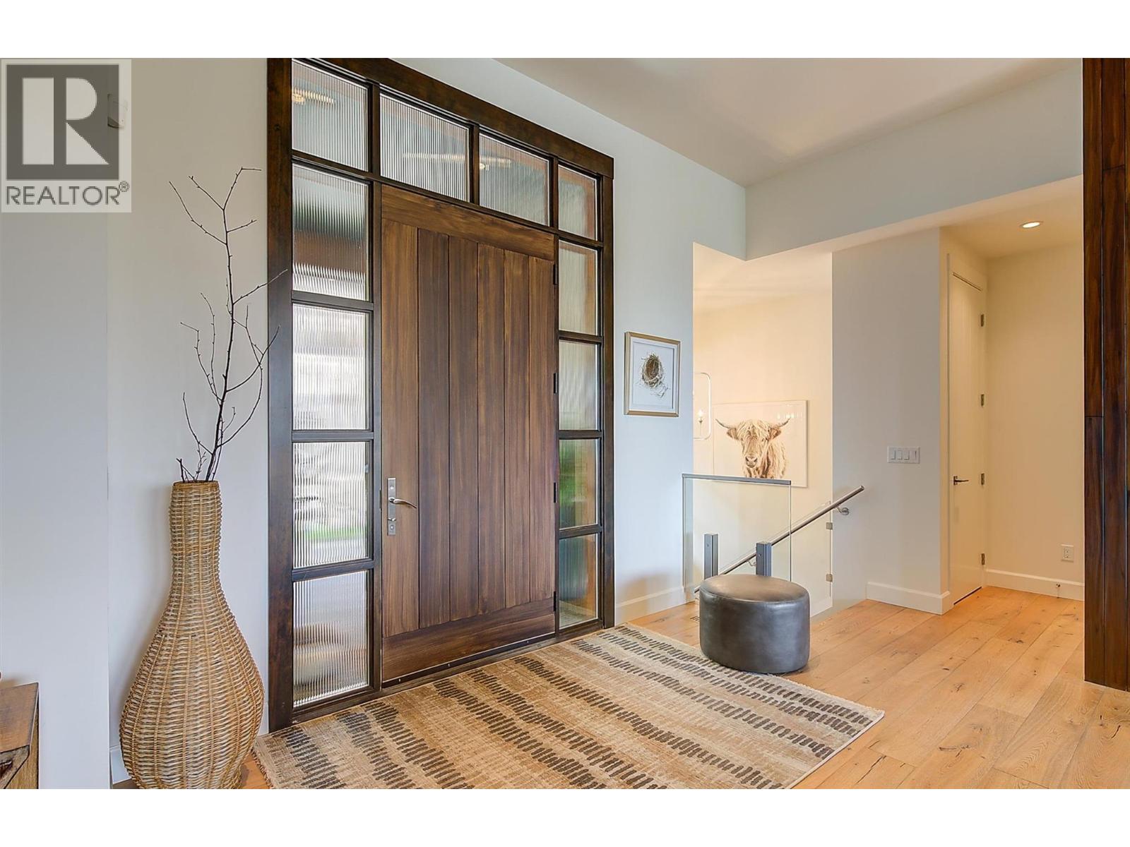  738 Highpointe Drive, Kelowna