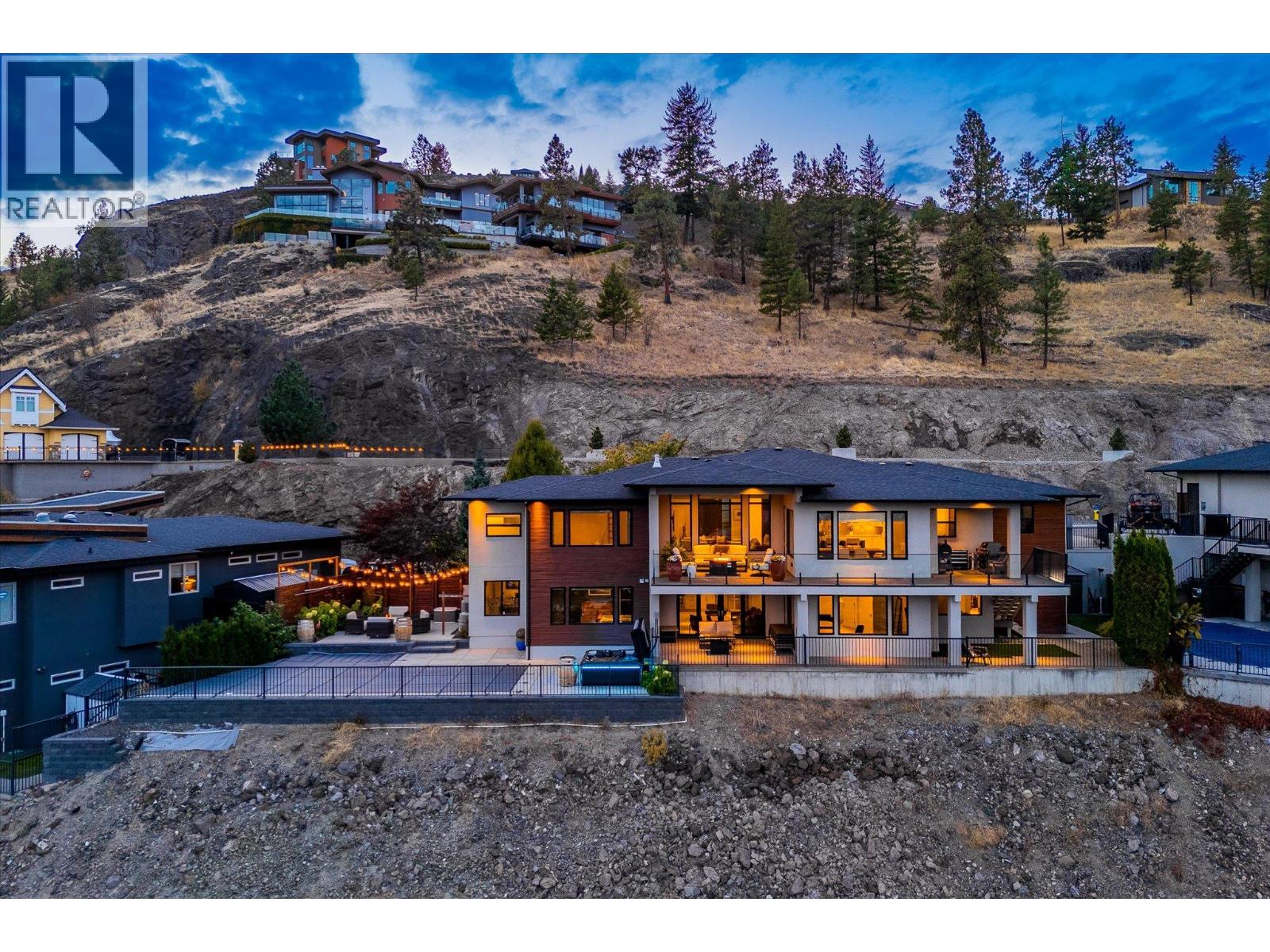  738 Highpointe Drive, Kelowna