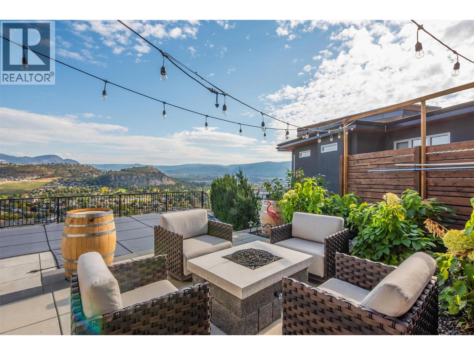  738 Highpointe Drive, Kelowna