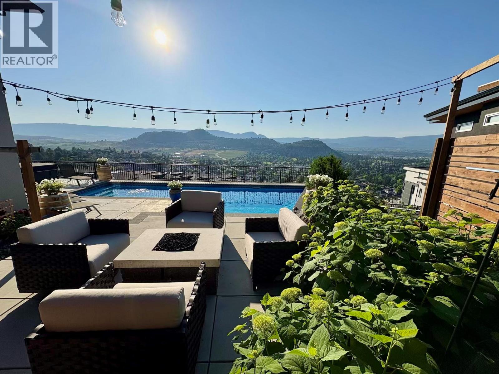  738 Highpointe Drive, Kelowna