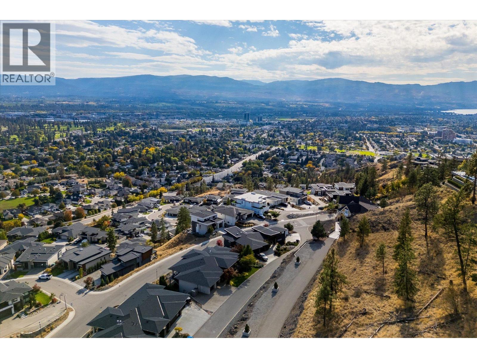  738 Highpointe Drive, Kelowna
