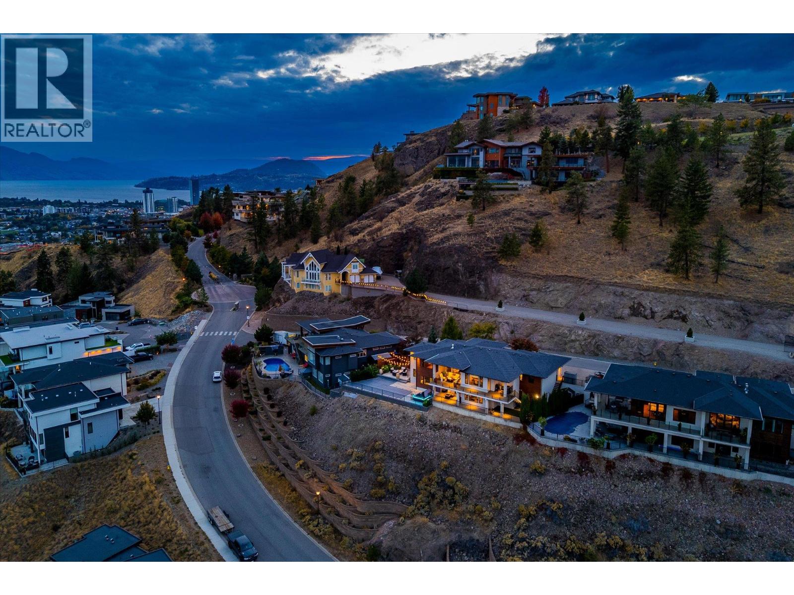  738 Highpointe Drive, Kelowna
