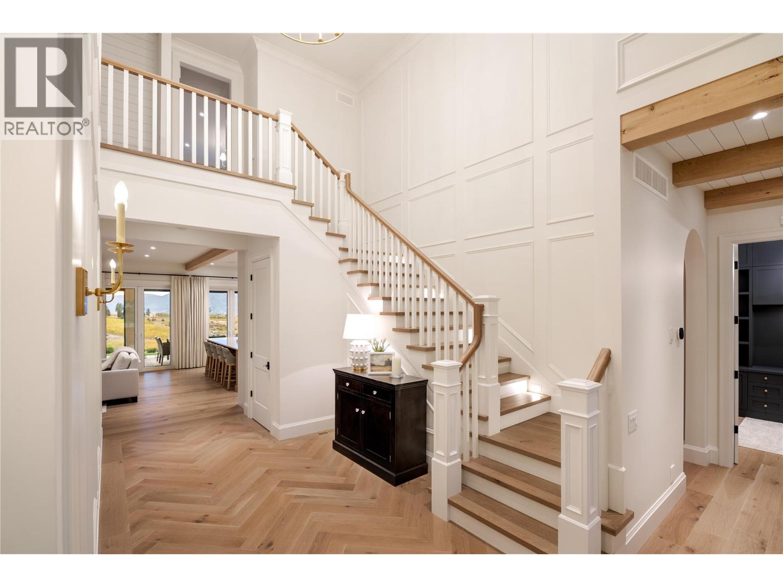  5705 MOUNTAINSIDE Drive, Kelowna