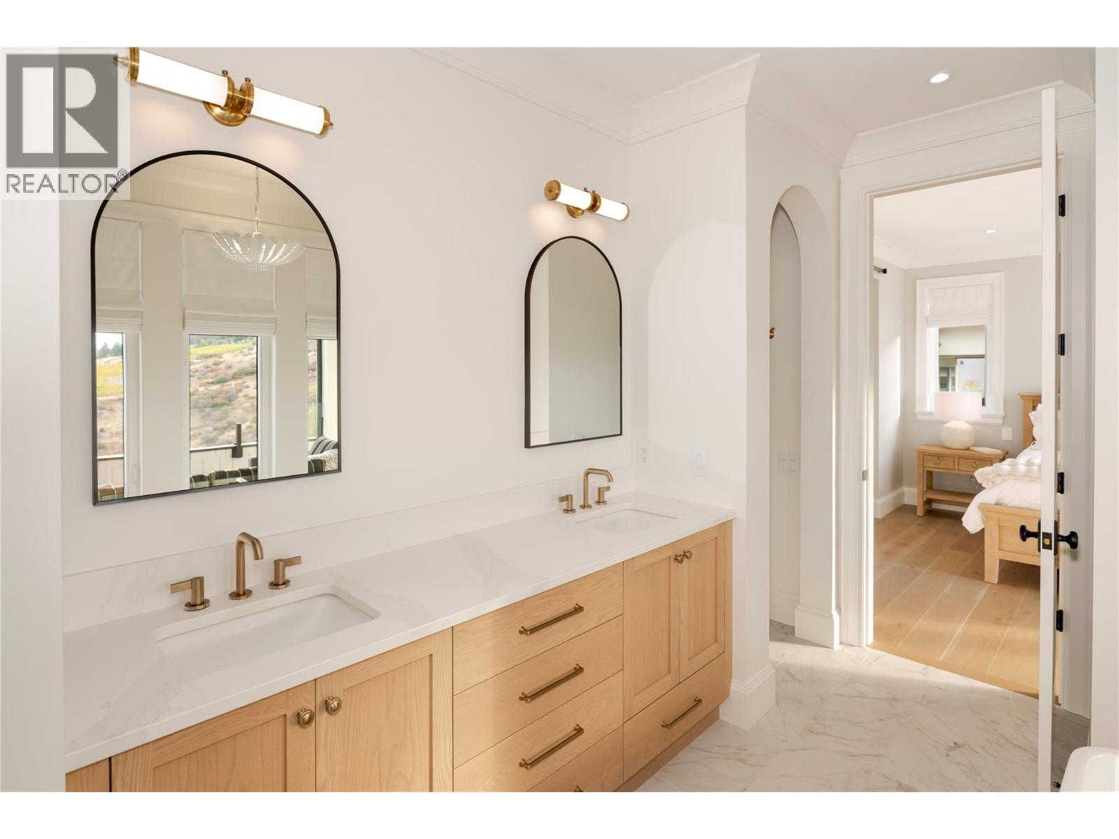  5705 MOUNTAINSIDE Drive, Kelowna