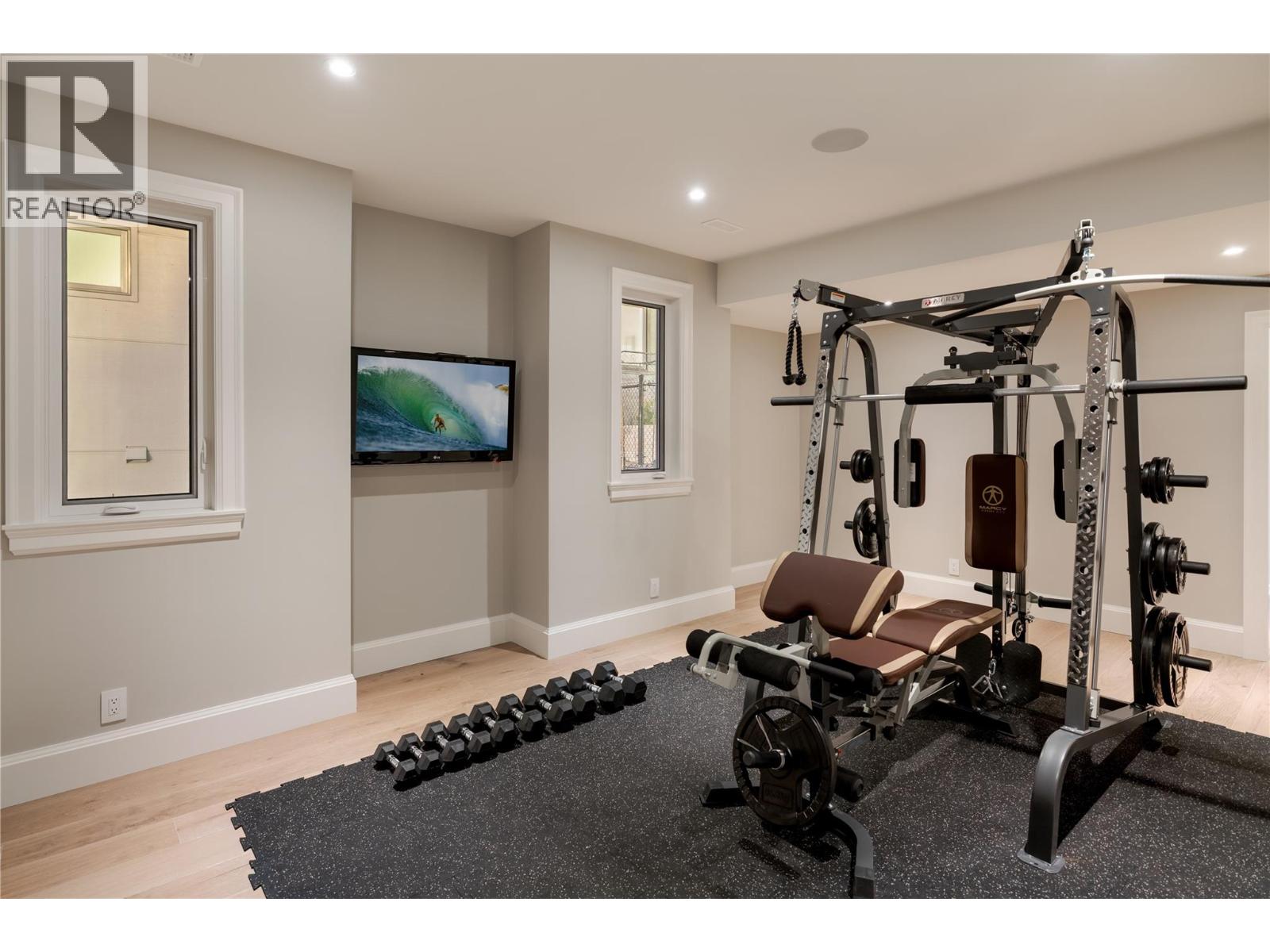  5705 MOUNTAINSIDE Drive, Kelowna