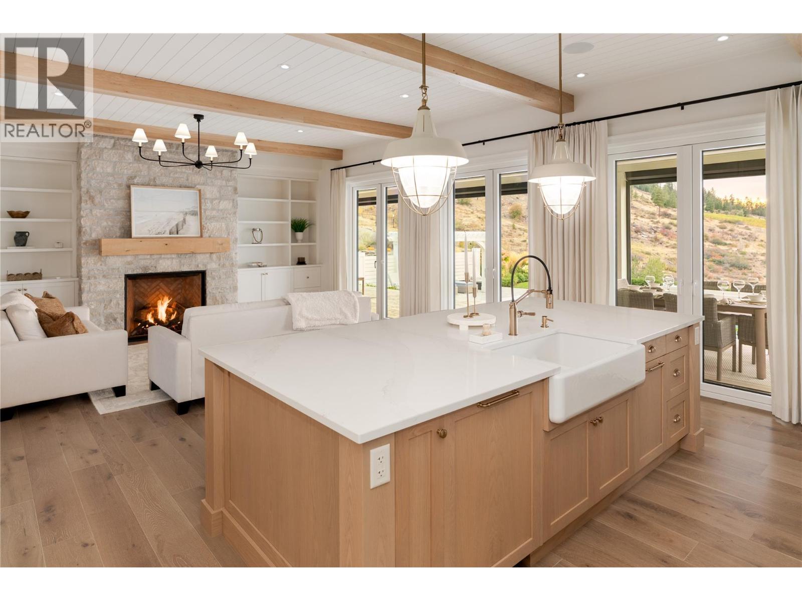  5705 MOUNTAINSIDE Drive, Kelowna