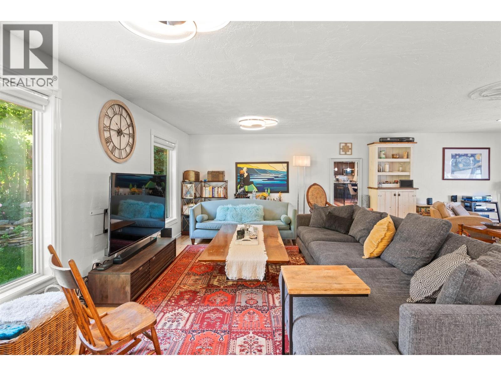 230 6 Street SE, Salmon Arm