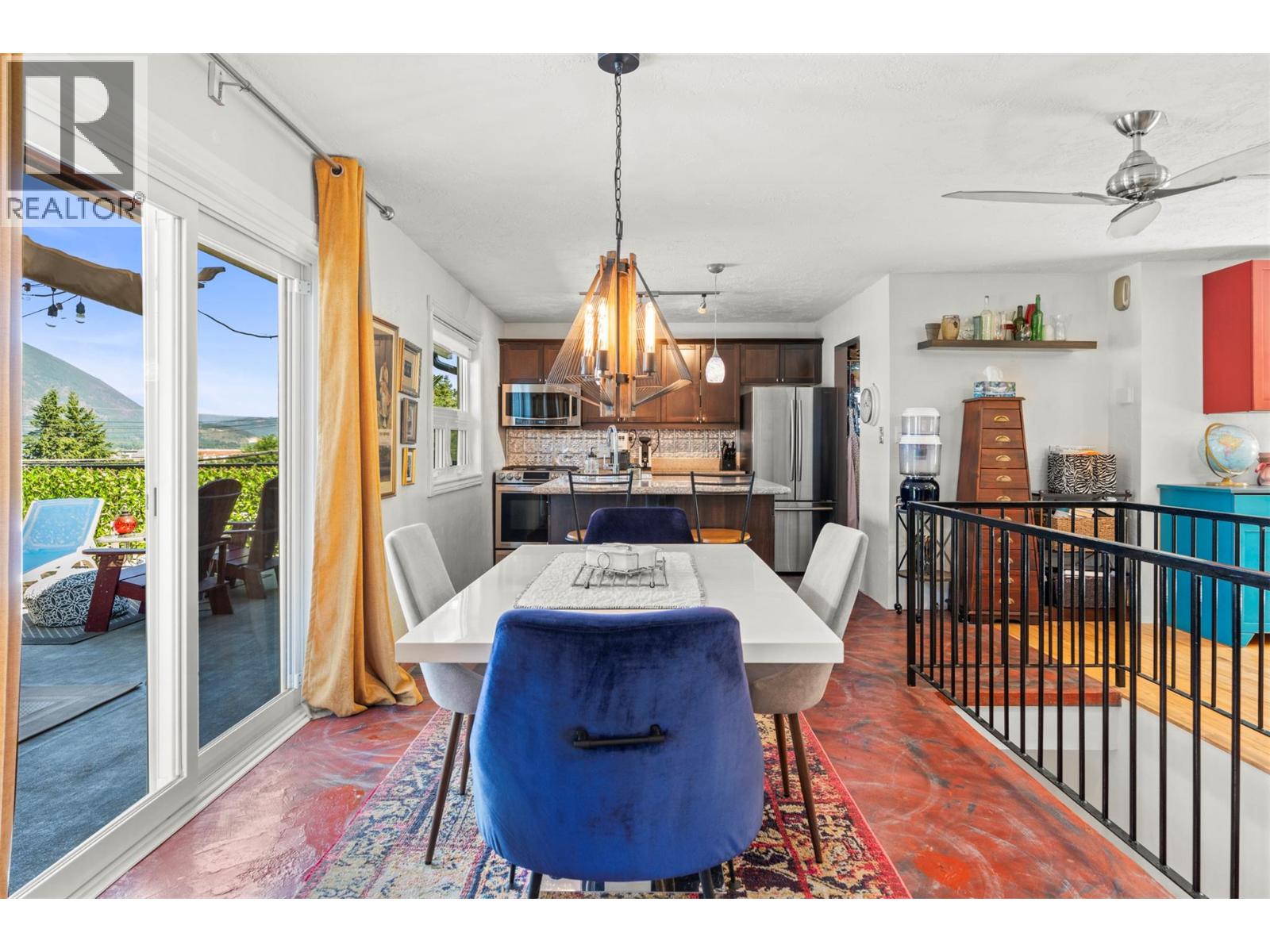 230 6 Street SE, Salmon Arm