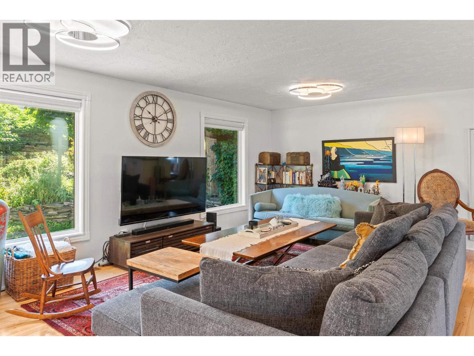 230 6 Street SE, Salmon Arm