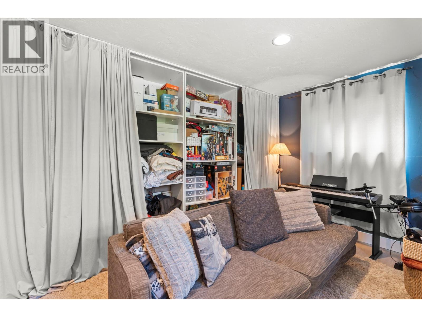 230 6 Street SE, Salmon Arm