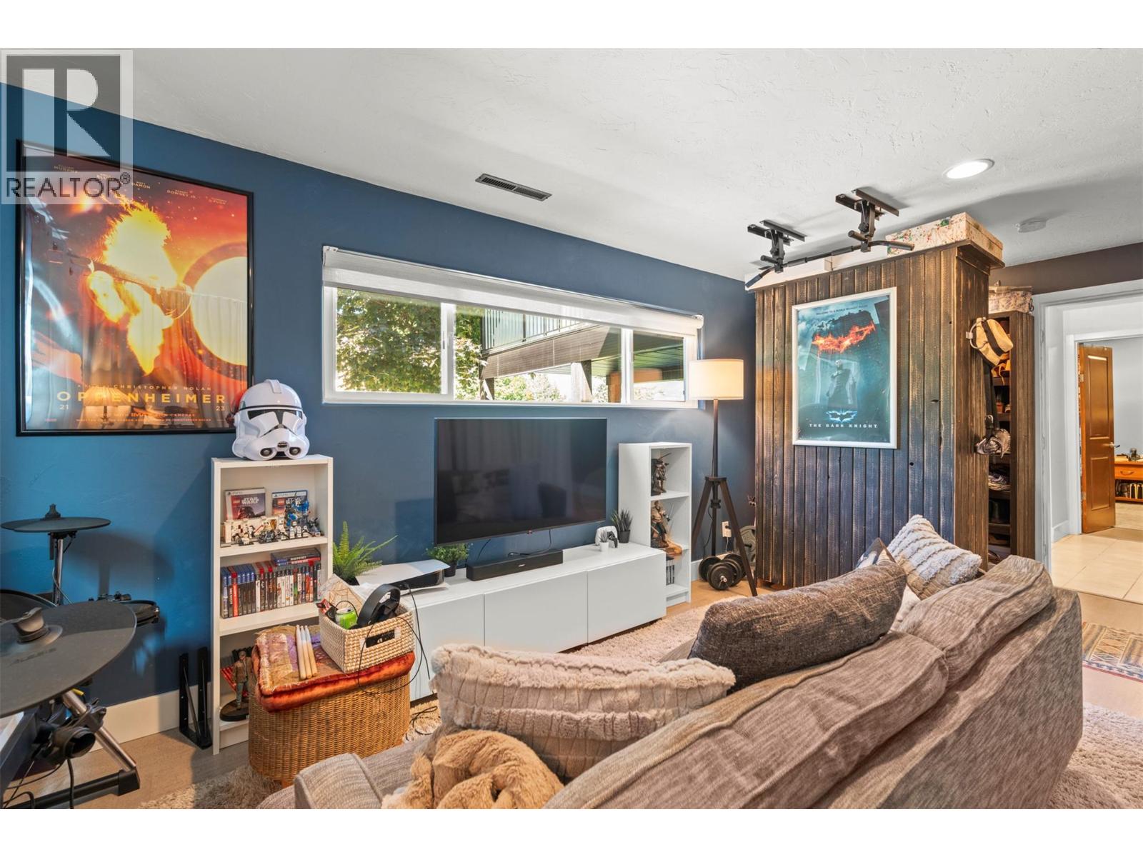 230 6 Street SE, Salmon Arm