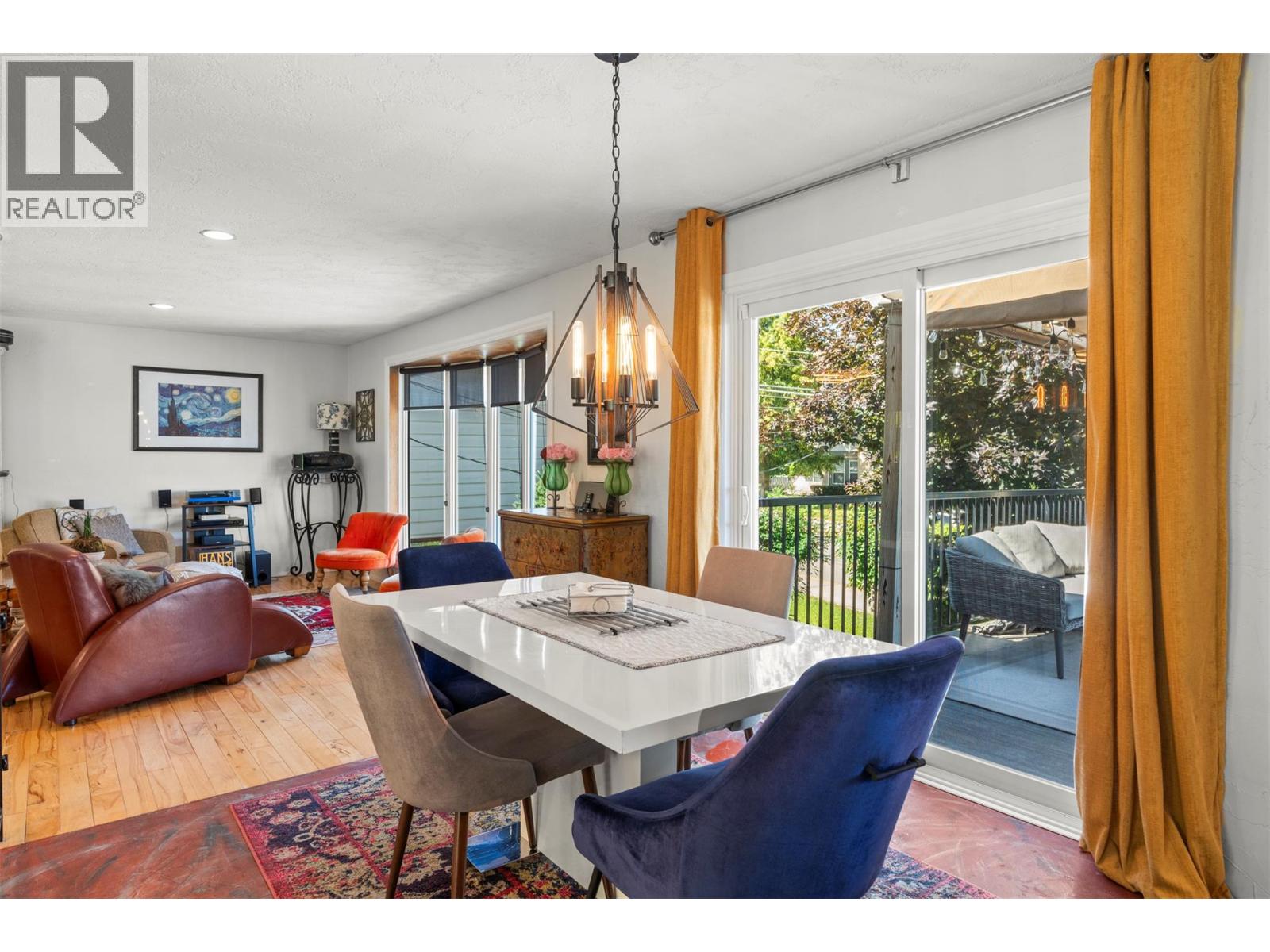 230 6 Street SE, Salmon Arm