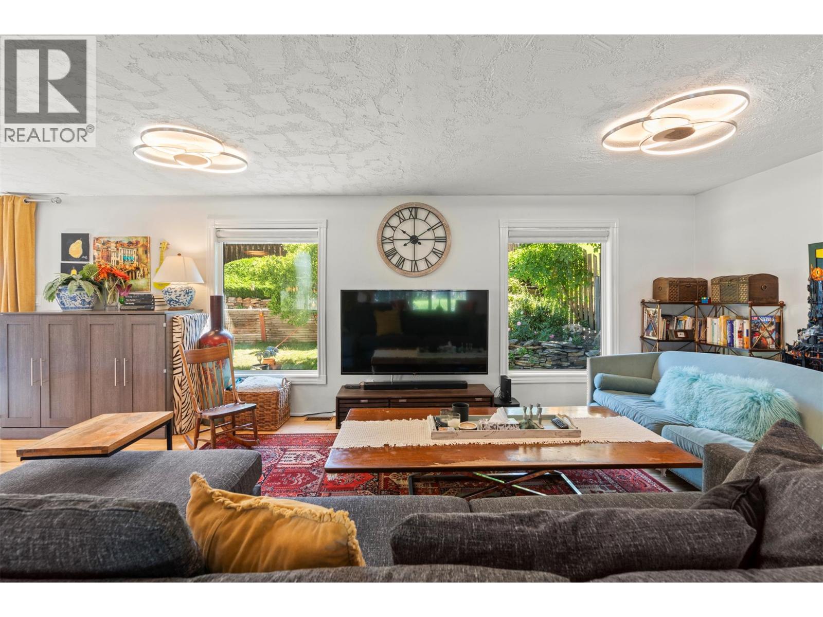 230 6 Street SE, Salmon Arm