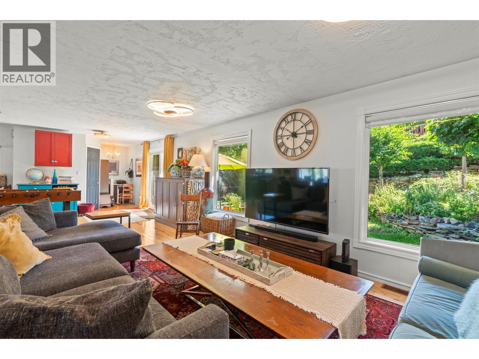 230 6 Street SE, Salmon Arm