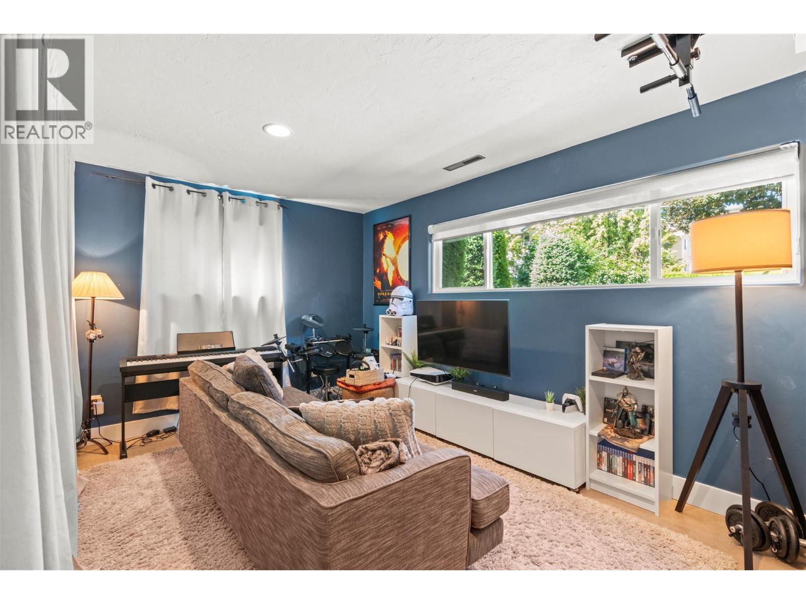 230 6 Street SE, Salmon Arm