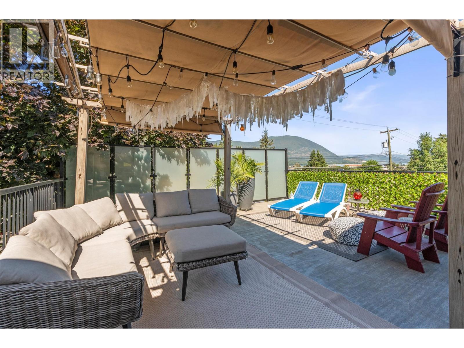 230 6 Street SE, Salmon Arm