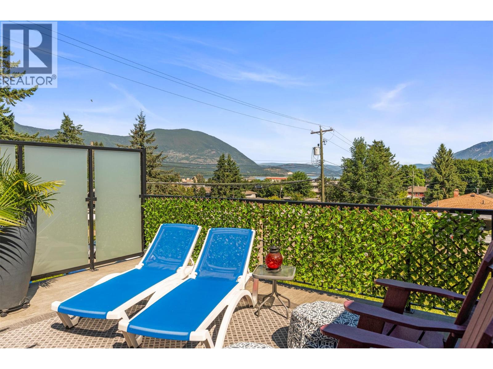 230 6 Street SE, Salmon Arm
