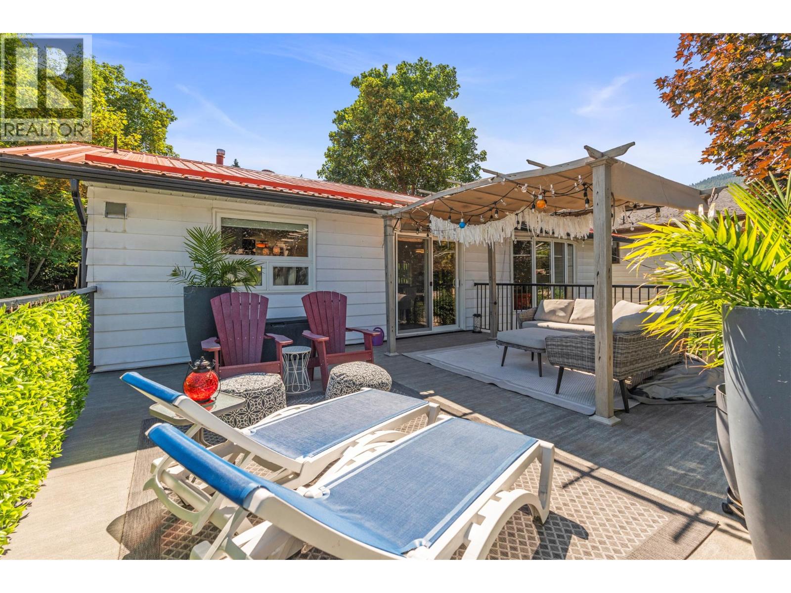 230 6 Street SE, Salmon Arm