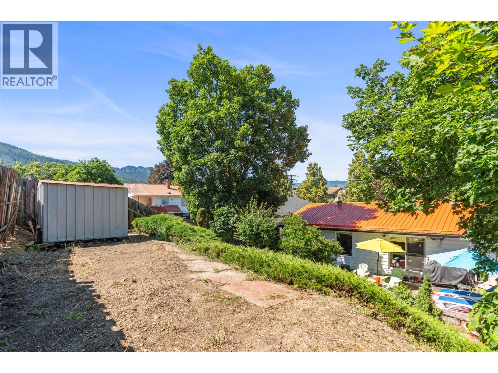 230 6 Street SE, Salmon Arm