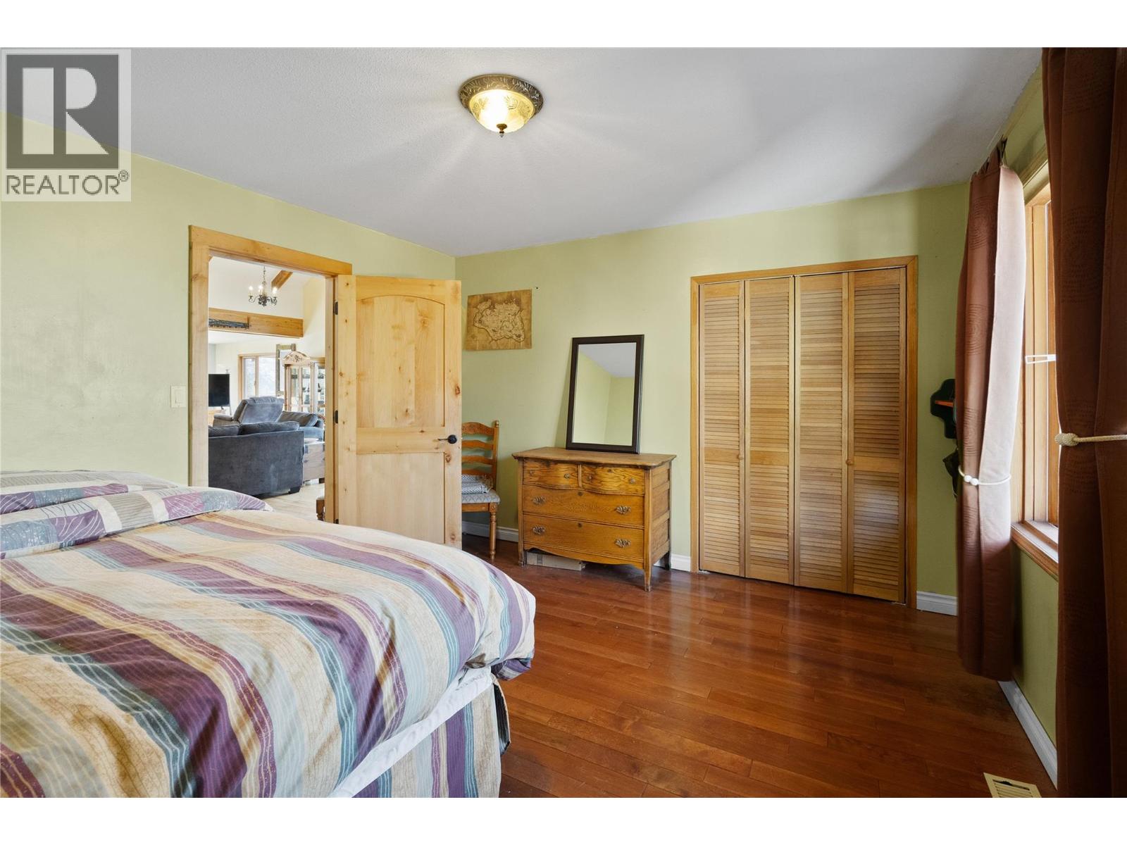  518 Sunny Bay Road, Okanagan Falls