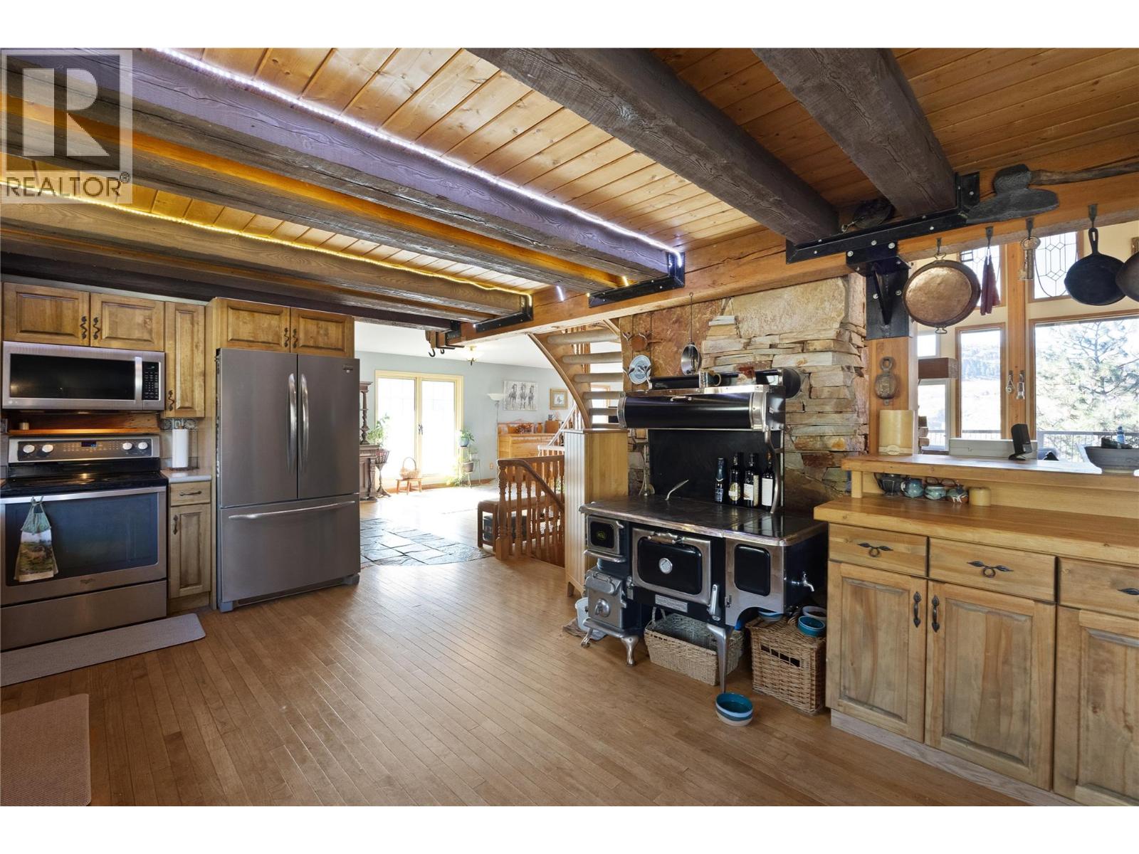  518 Sunny Bay Road, Okanagan Falls