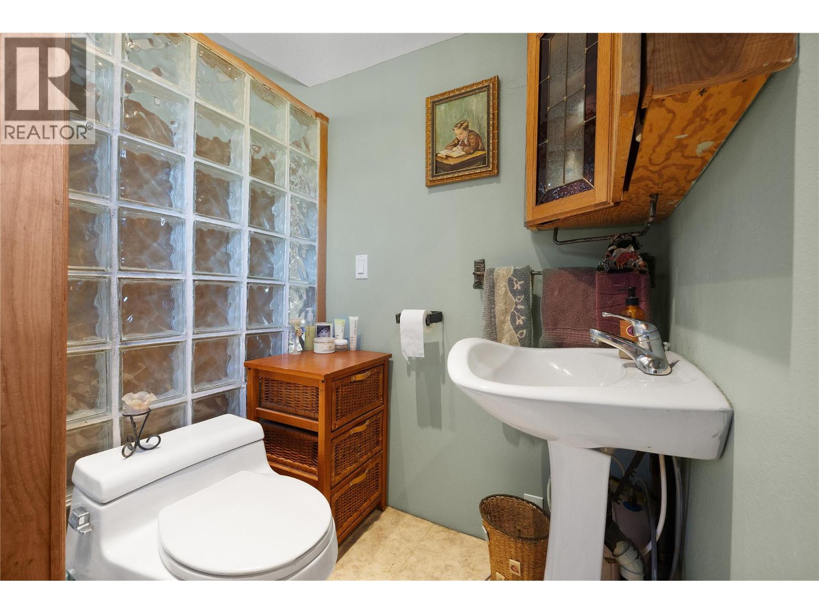  518 Sunny Bay Road, Okanagan Falls