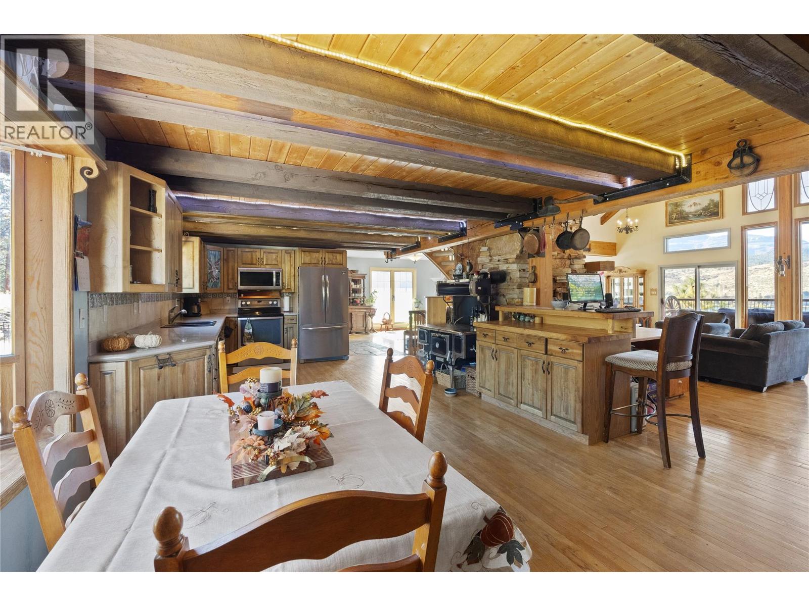  518 Sunny Bay Road, Okanagan Falls