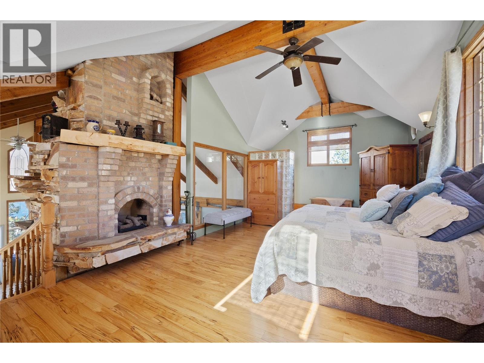  518 Sunny Bay Road, Okanagan Falls