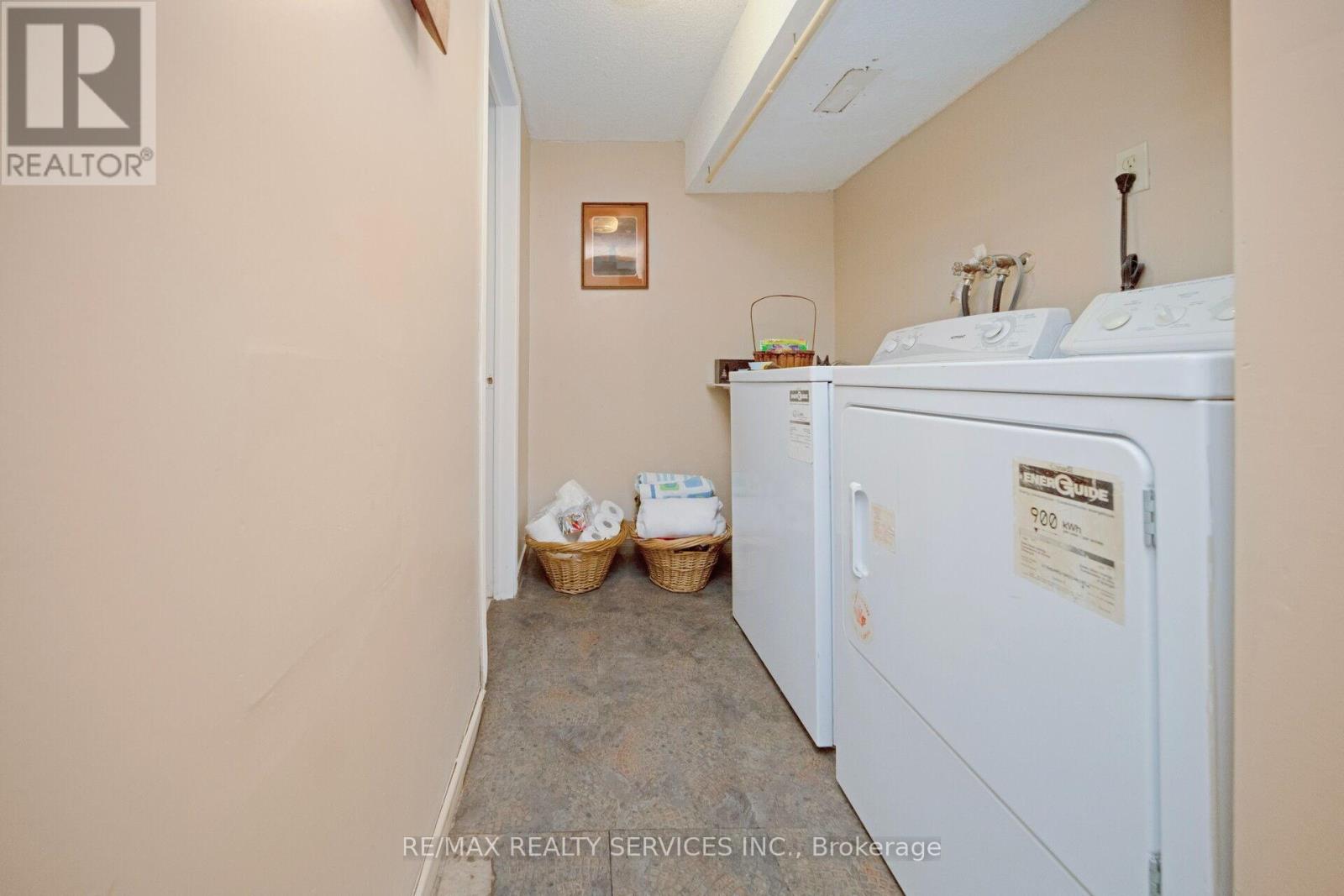 Single Family House for Sale in  LEEWARD DRIVE N Brampton (Westgate) 