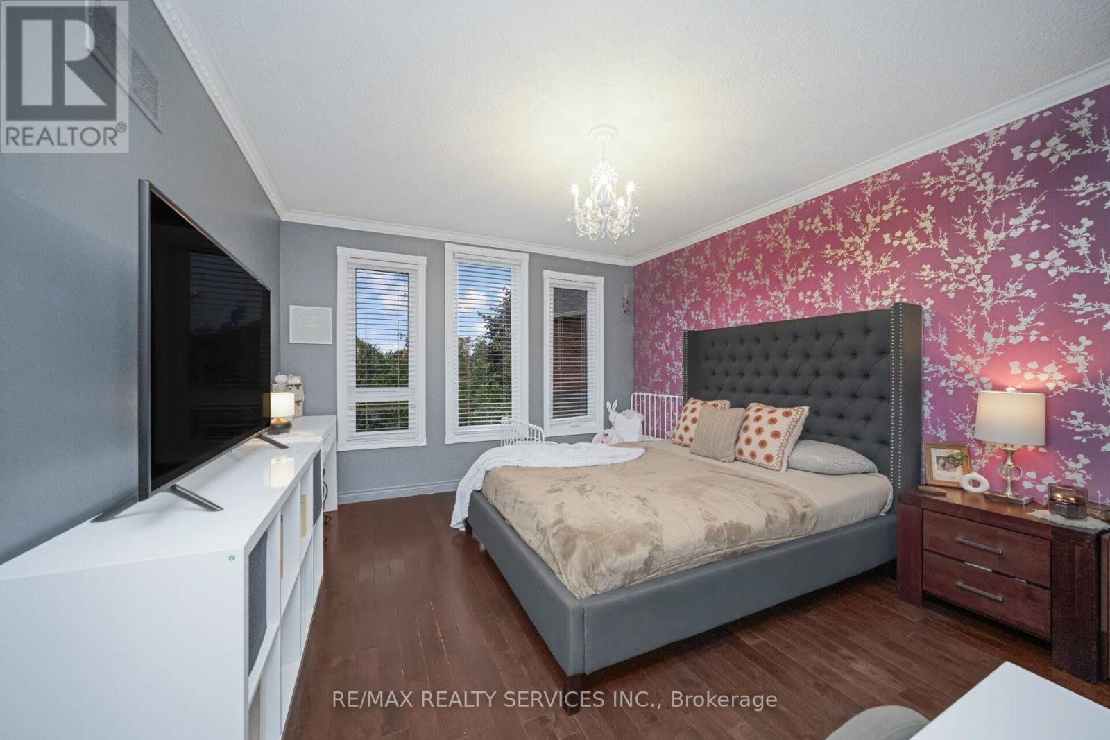 Single Family House for Sale in  LEEWARD DRIVE N Brampton (Westgate) 