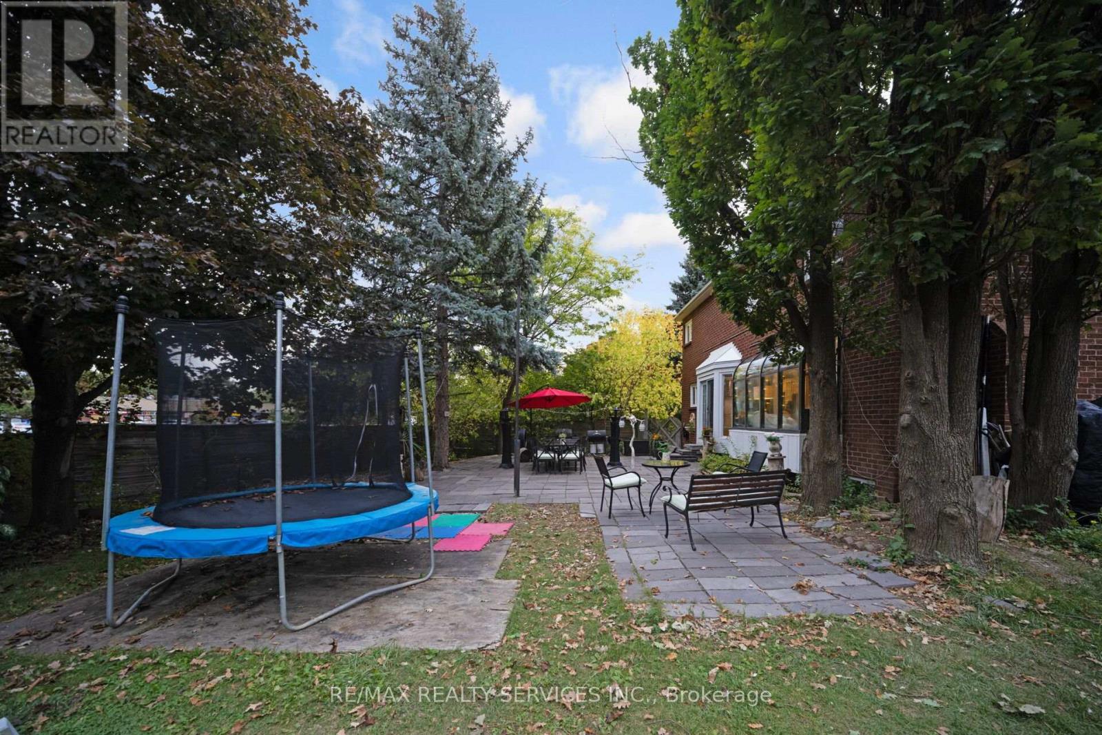 Single Family House for Sale in  LEEWARD DRIVE N Brampton (Westgate) 