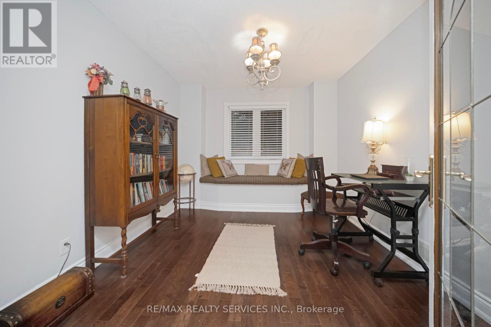 Single Family House for Sale in  LEEWARD DRIVE N Brampton (Westgate) 