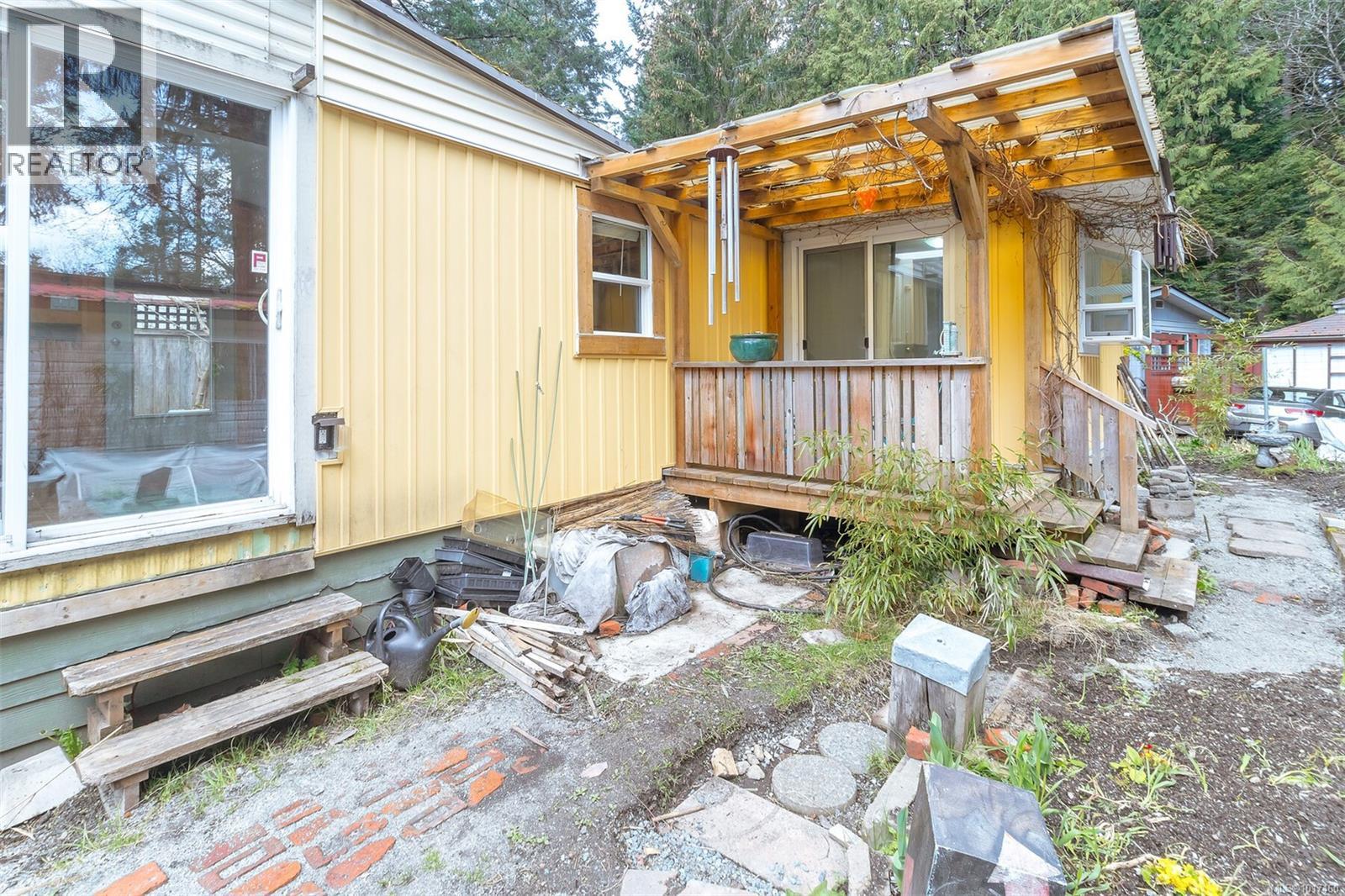 #143 2500 FLORENCE LAKE RD - 16