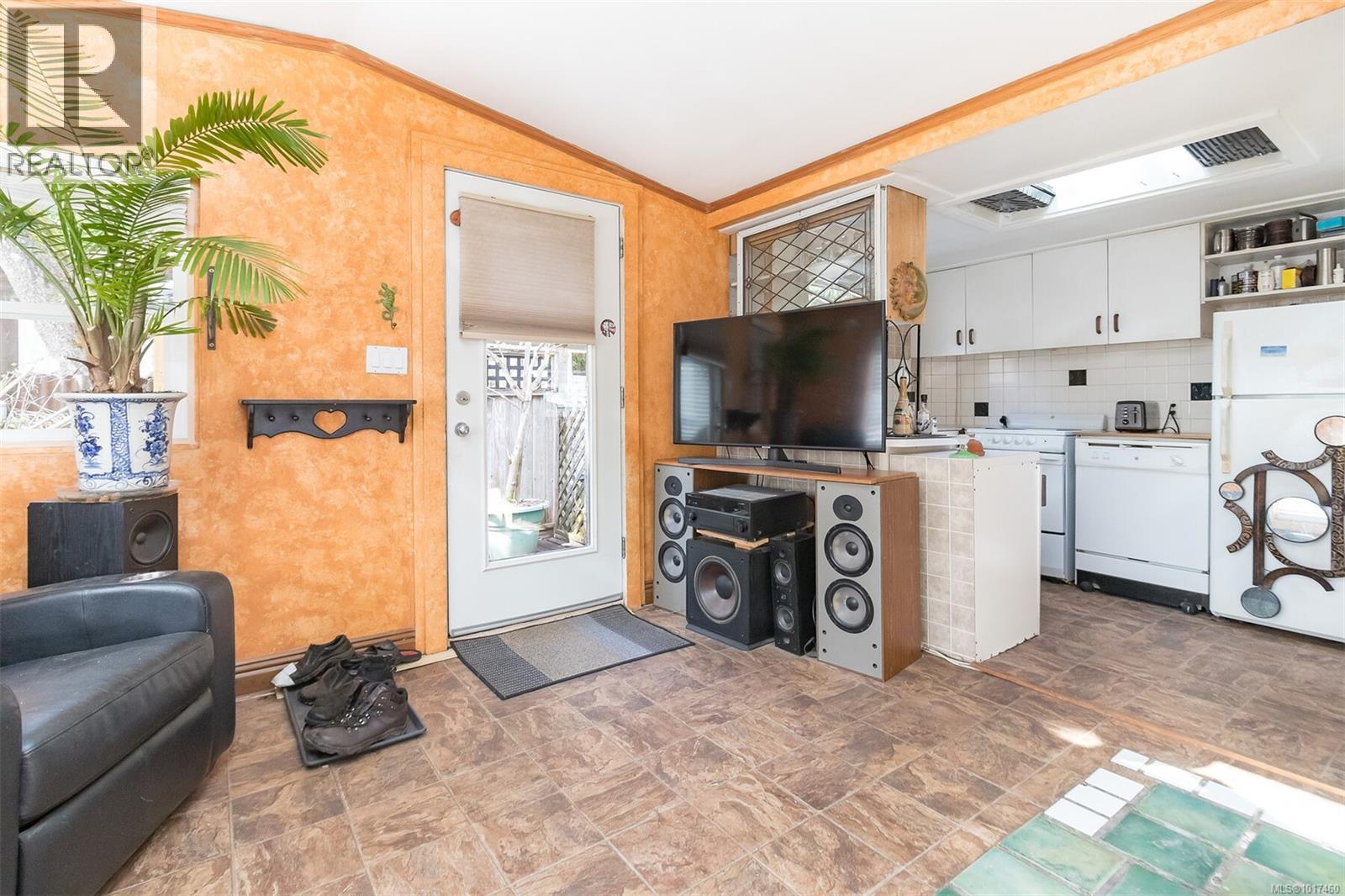 #143 2500 FLORENCE LAKE RD - 6