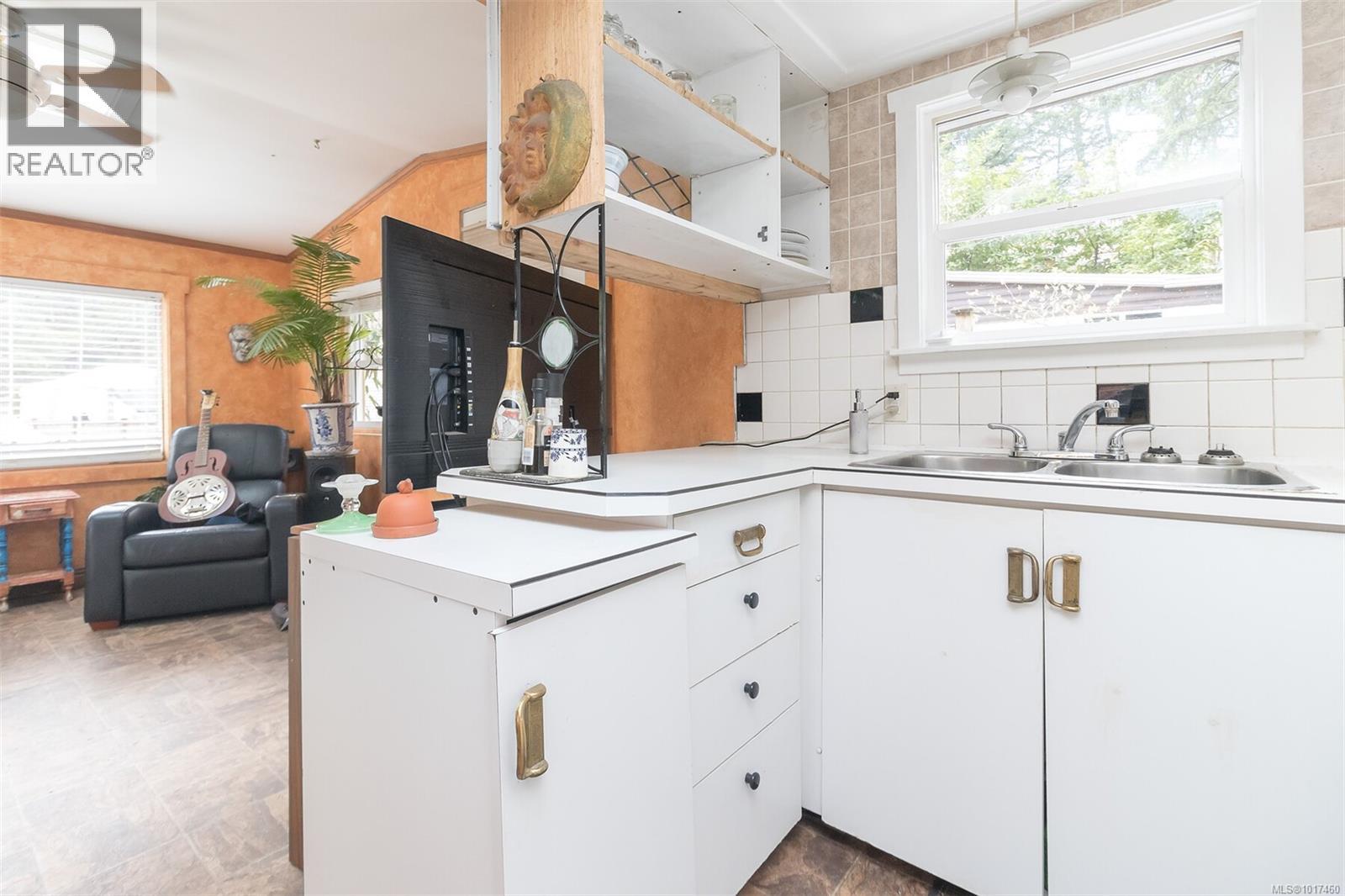 #143 2500 FLORENCE LAKE RD - 8