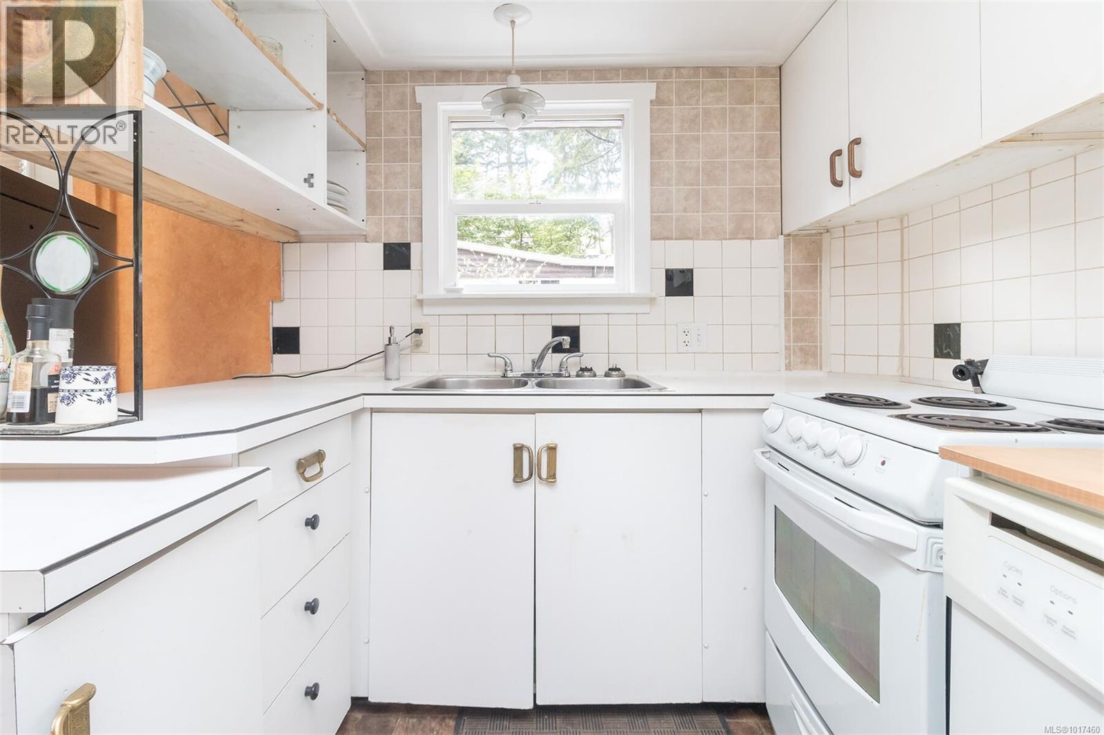 #143 2500 FLORENCE LAKE RD - 9