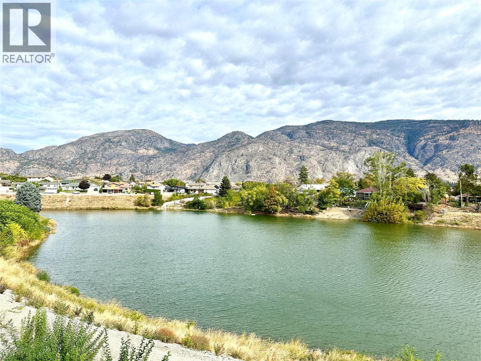 5 8000 VEDETTE Drive, Osoyoos