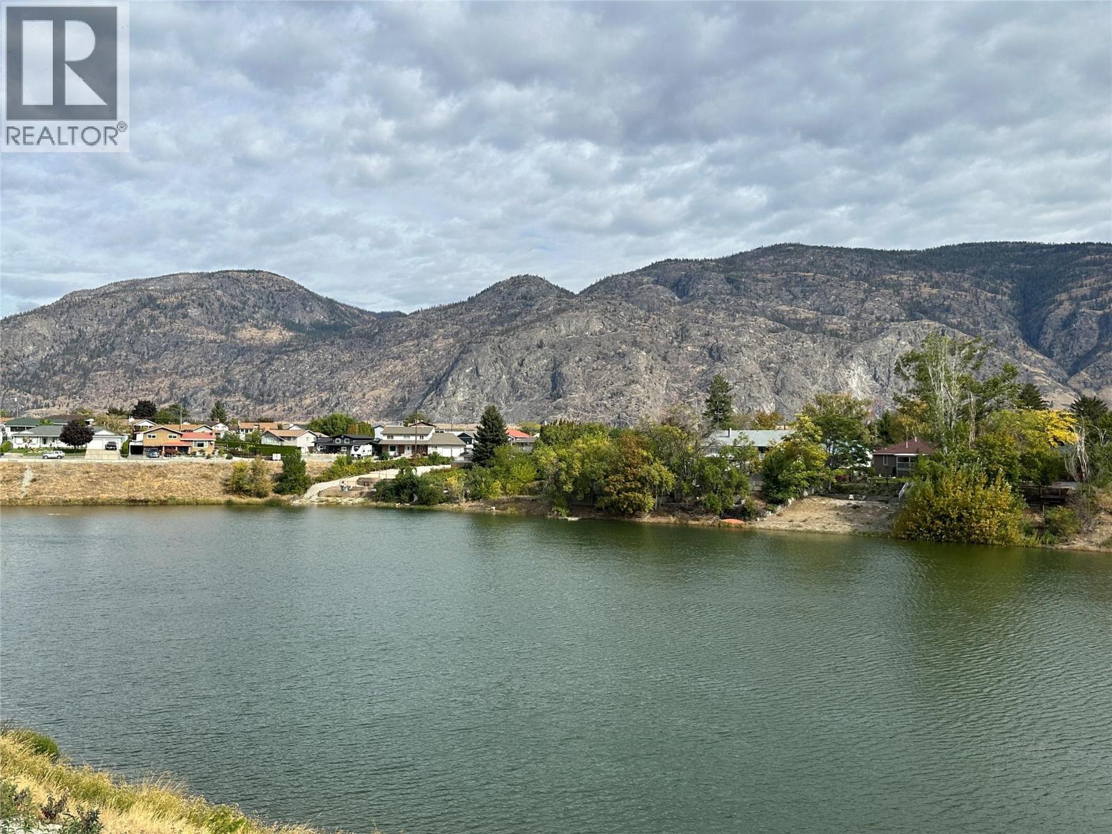 5 8000 VEDETTE Drive, Osoyoos