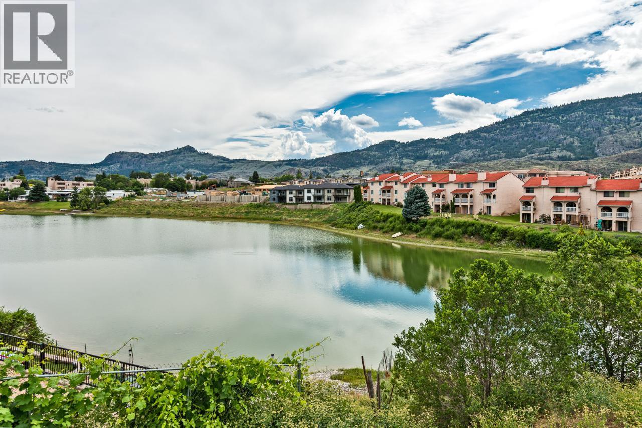 5 8000 VEDETTE Drive, Osoyoos