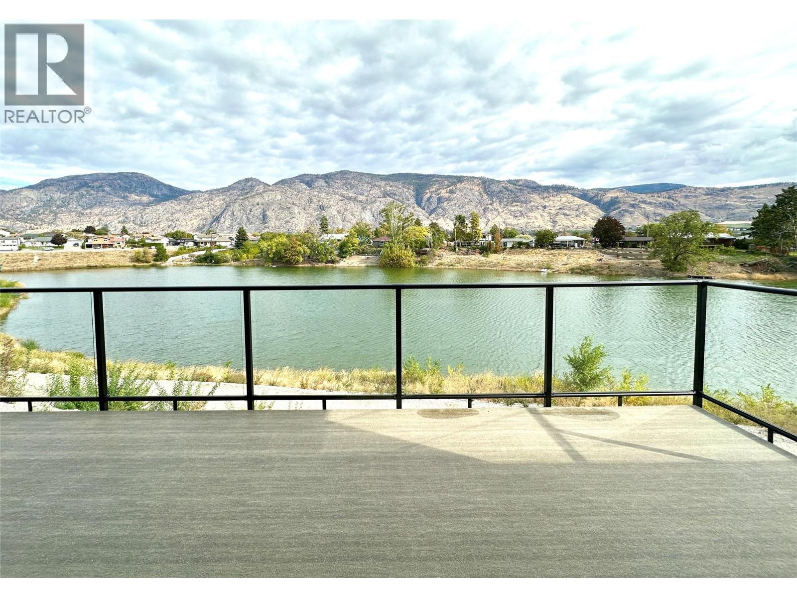 5 8000 VEDETTE Drive, Osoyoos
