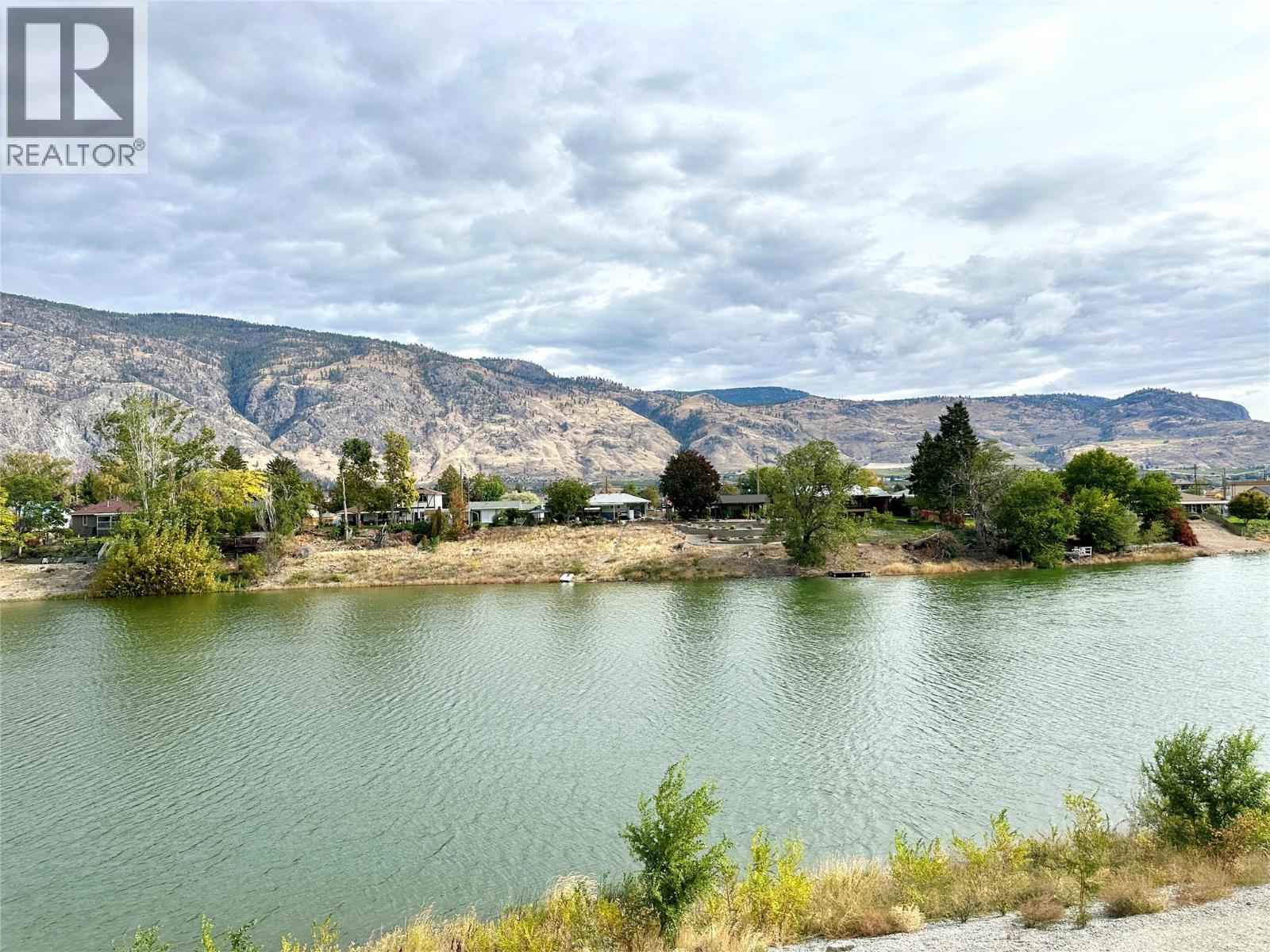 5 8000 VEDETTE Drive, Osoyoos