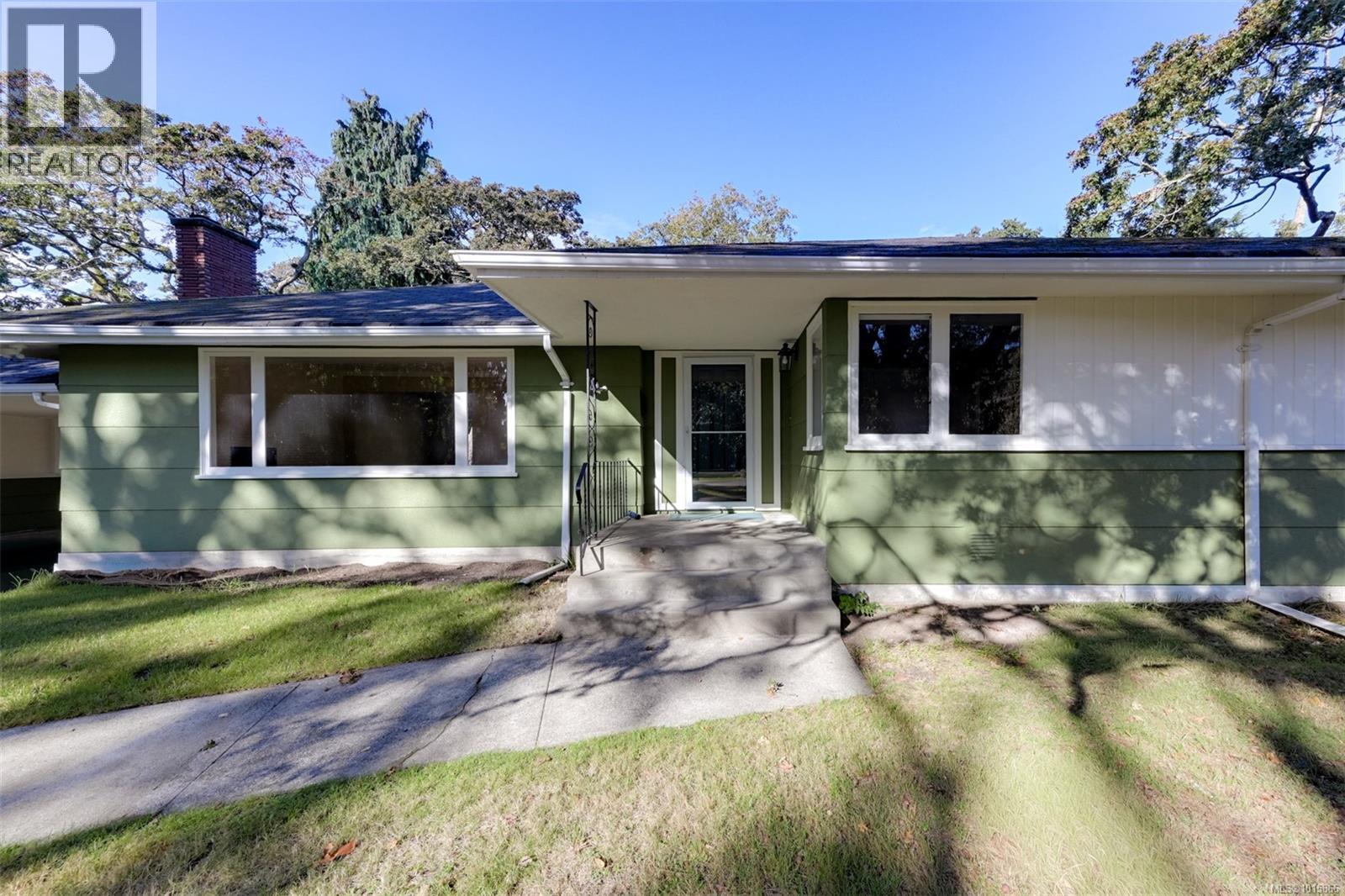  3160 Midland Road, Oak Bay