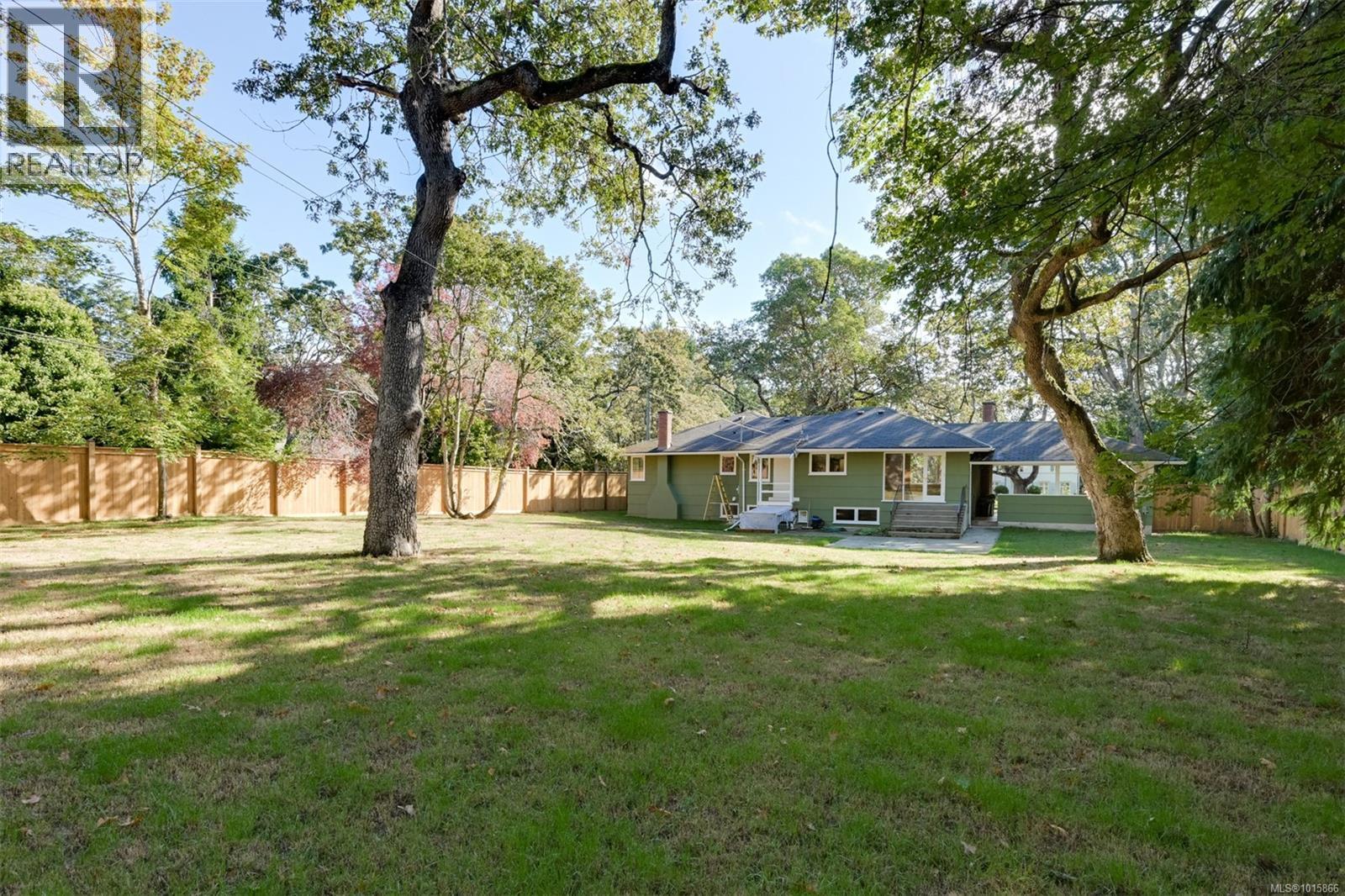  3160 Midland Road, Oak Bay