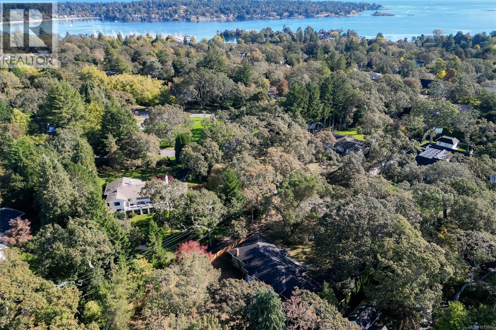 3160 Midland Road, Oak Bay